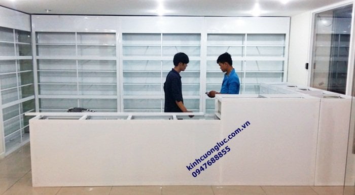 Thi công tủ quầy thuốc tây nhôm kính tại TPHCM