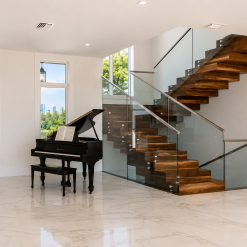 Cầu Thang Kính Tay Vịn Inox
