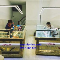 TỦ BẾP NHÔM - CỬA NHÔM KÍNH - KÍNH CƯỜNG LỰC 20 Kiểu tủ bán vàng bạc được ưa thích nhất