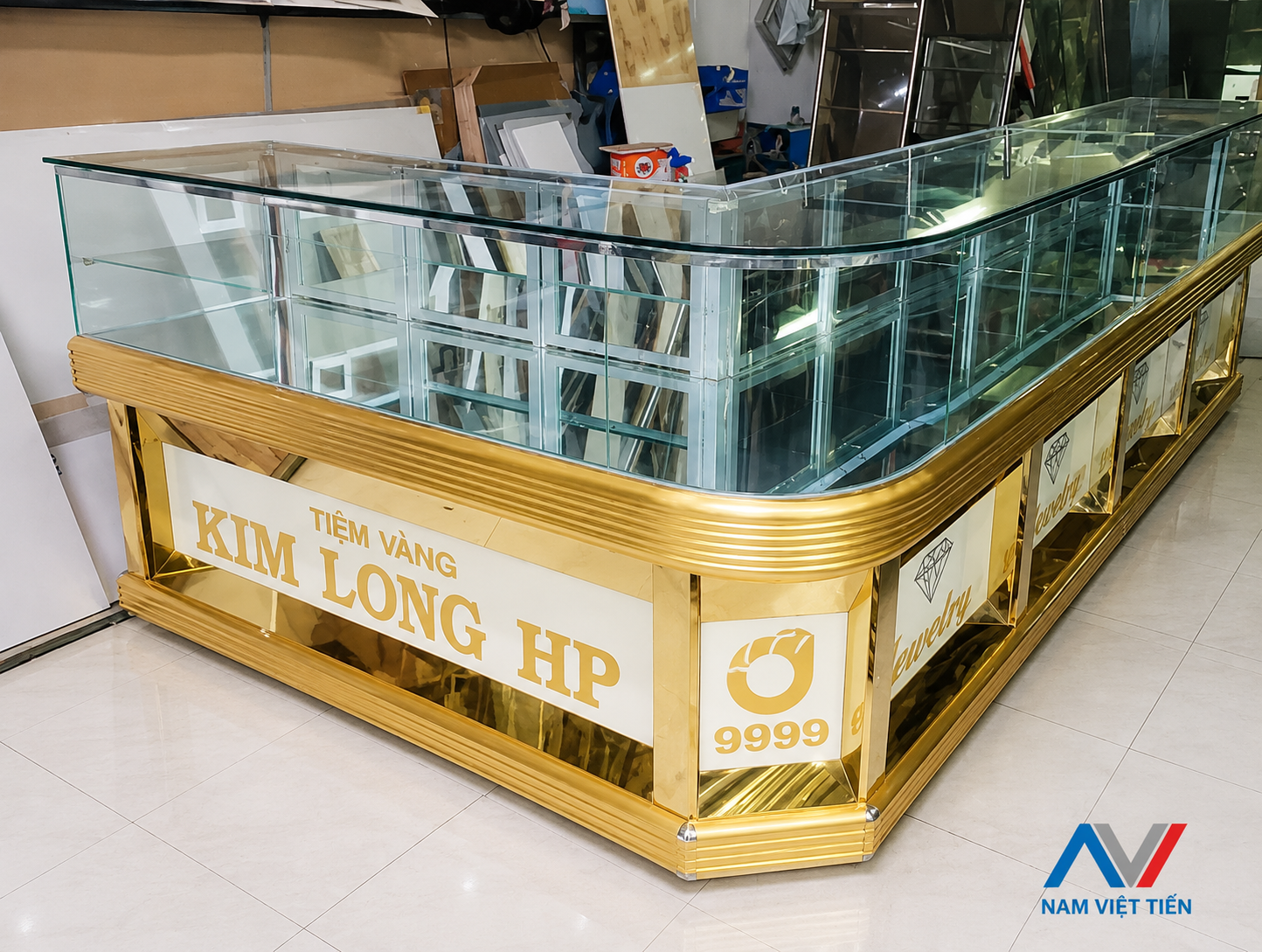 Mẫu tủ vàng bạc chữ L Mẫu tủ vàng bạc chữ L rộng rãi