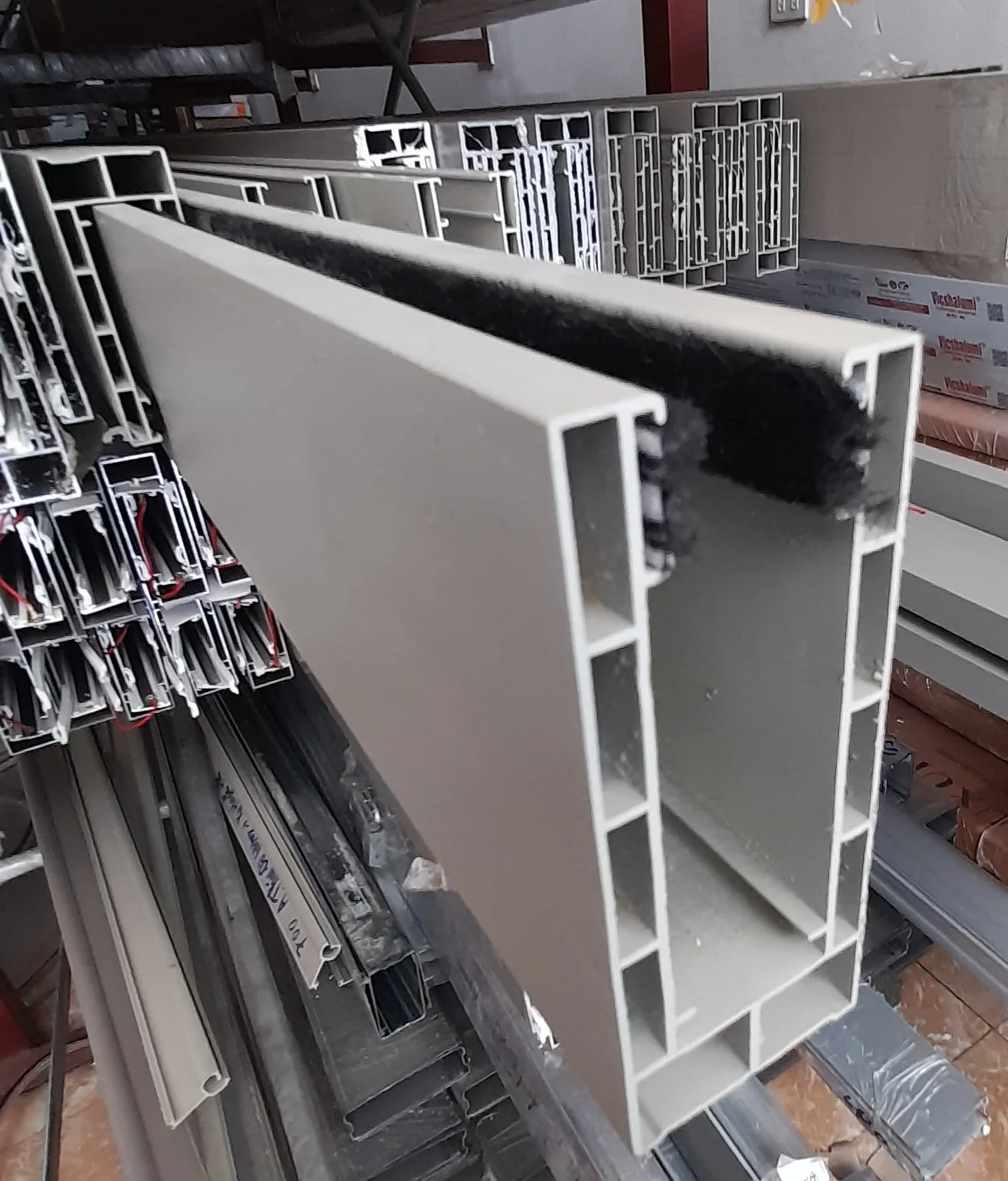 Sửa ray cửa cuốn 3 Sửa ray cửa cuốn