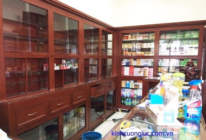 Tủ quấy thuốc tây nhôm kính 11 mau tu ban thuoc tay nhom kinh dep 1