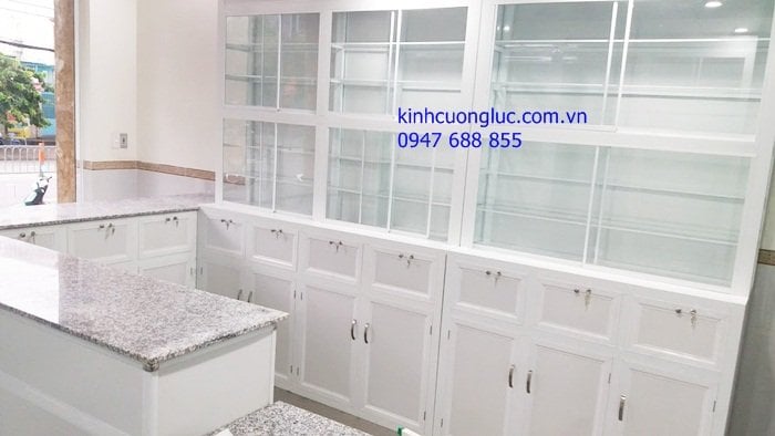 Tủ quấy thuốc tây nhôm kính 4 mo quay ban thuoc tay 1